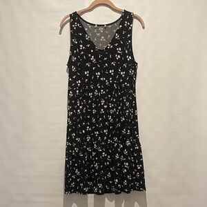 Black Floral V-Neck Midi Dress